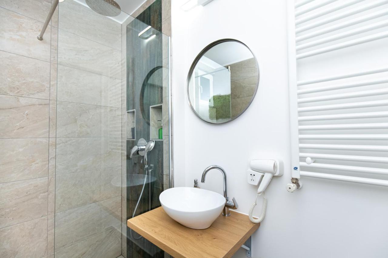 Metropole Apartments Studio Old City Бухарест Екстер'єр фото